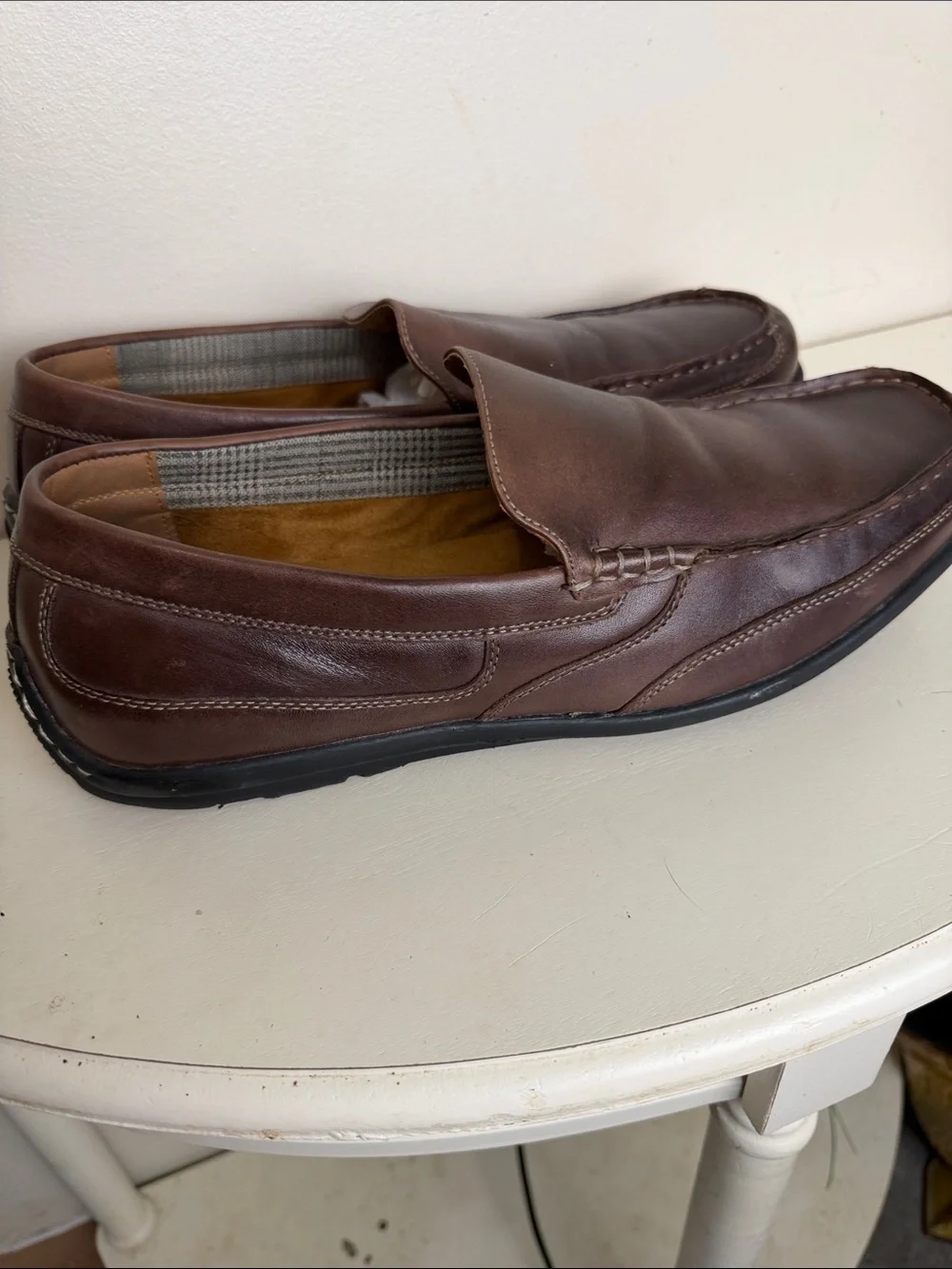 (2385) Nunn Bush Men's Chocolate Brown Leather Slip-On Loafers, Size: 10M